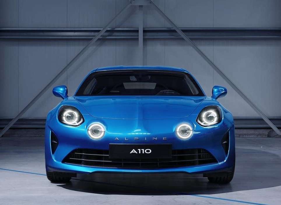 Alpin elektrisk sportbil pussel online från foto
