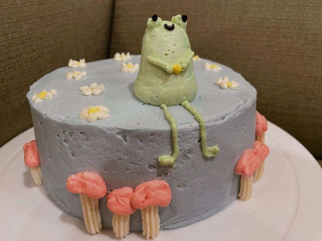 жаба торта lmao. онлайн пъзел