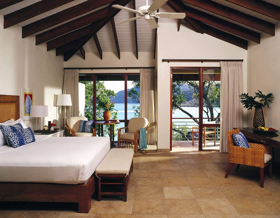 Elegant Resort Hotel Room pussel online från foto