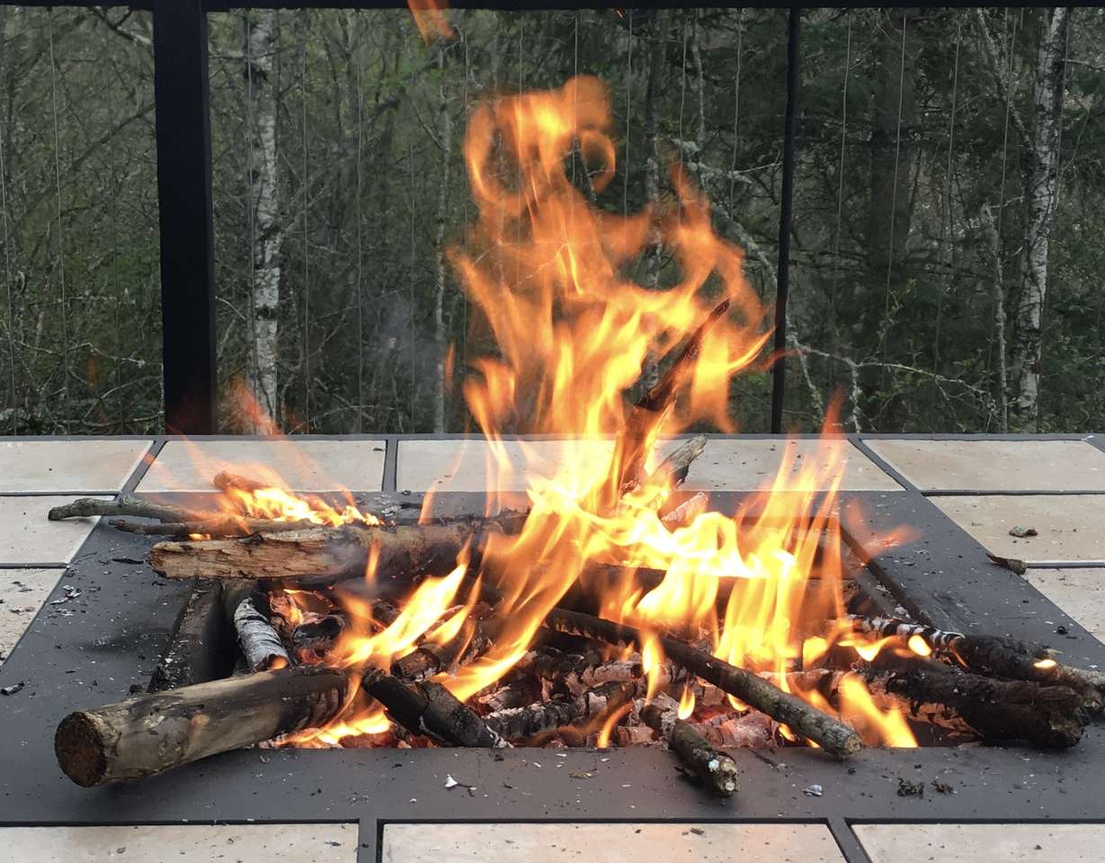 Puzzle Campfire παζλ από τη φωτογραφία