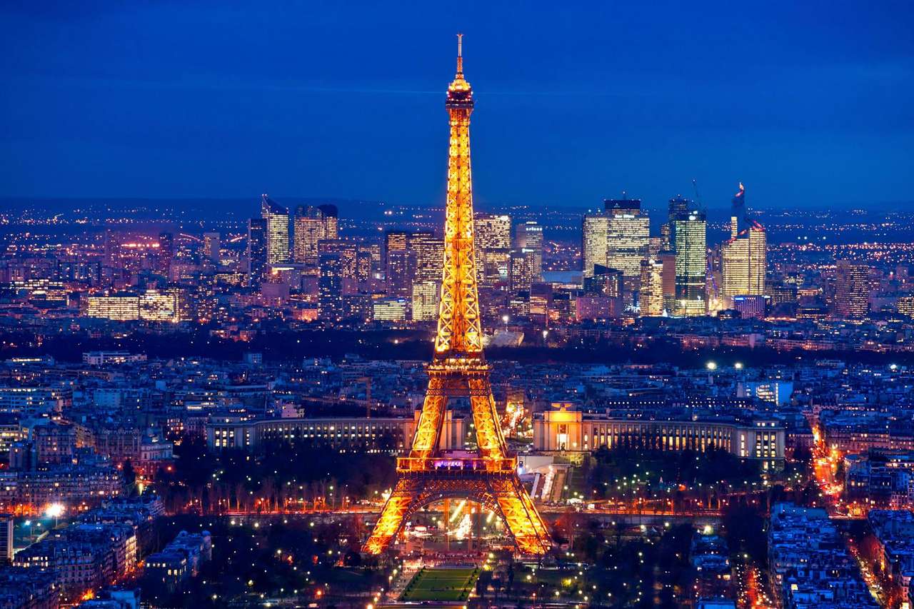 Eiffel tower at night puzzle online from photo