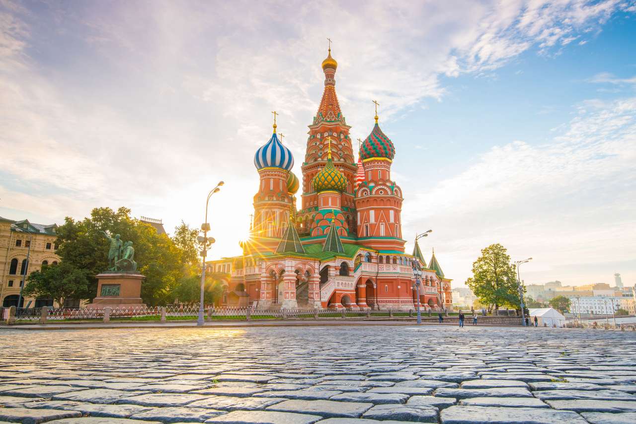 Basil's cathedral at Red square puzzle online from photo