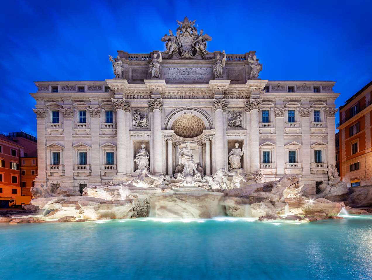Trevi fountain at sunrise puzzle online from photo
