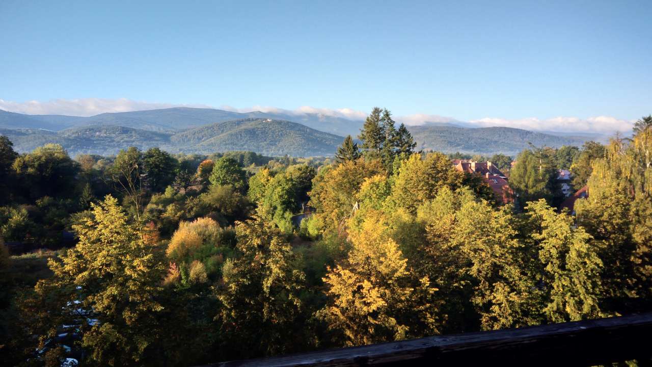 Долината на Йеленя Гора онлайн пъзел от снимка