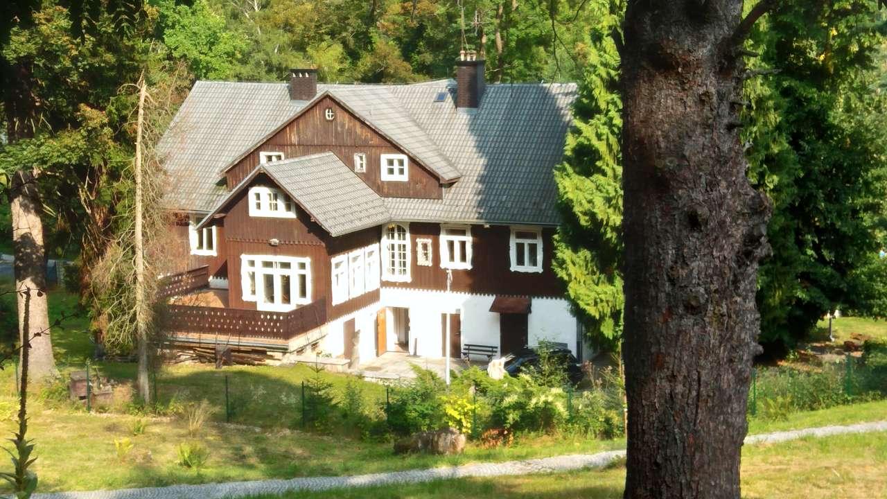 Hauptmann's huis in Szklarska Poręba online puzzel