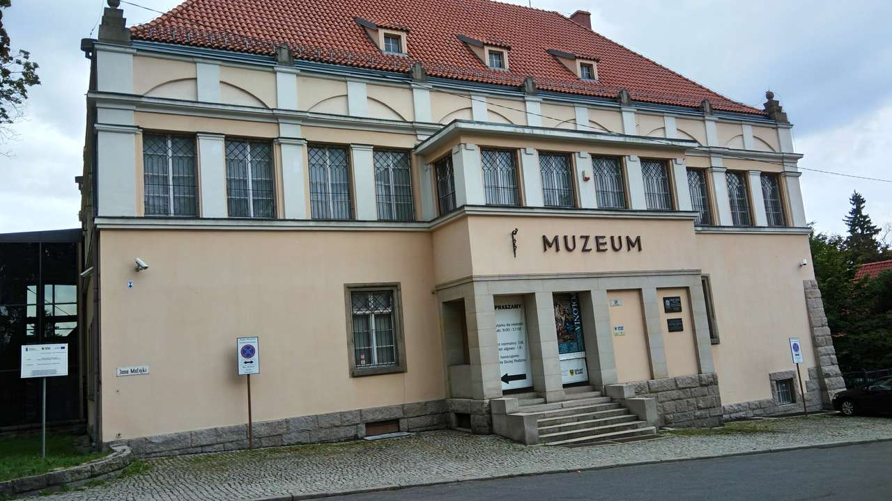 Karkonoskie Museum in Jelenia Góra puzzel