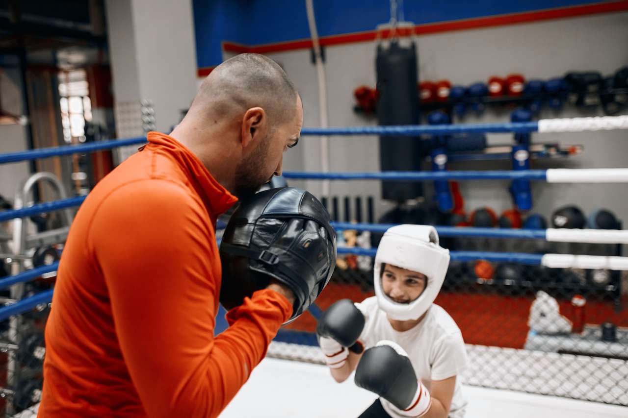 Εκπαίδευση εκπαιδευτών μάχης με ένα παιδί παζλ online από φωτογραφία