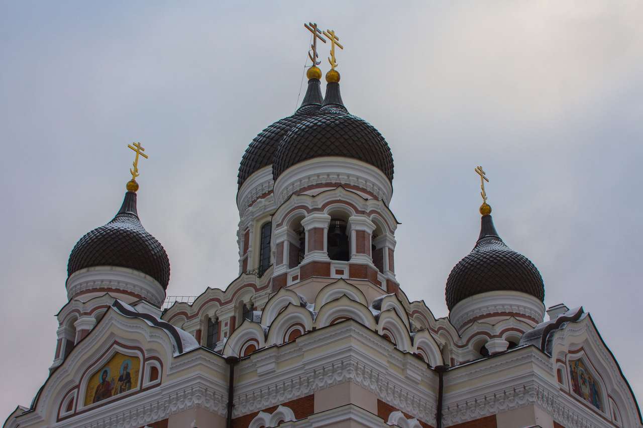 Изглед към катедралата Александър Невски онлайн пъзел