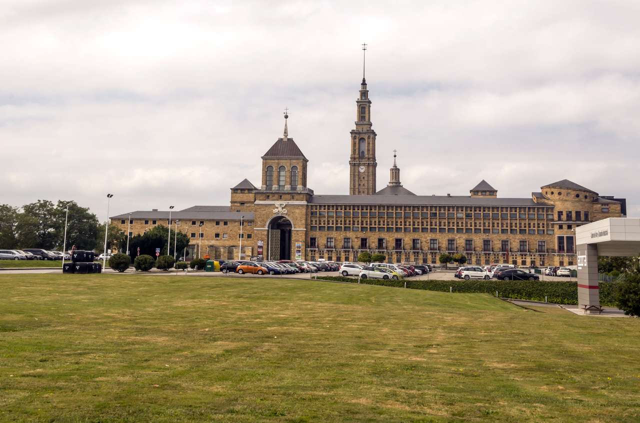 Cathedral of Gijon puzzle online from photo