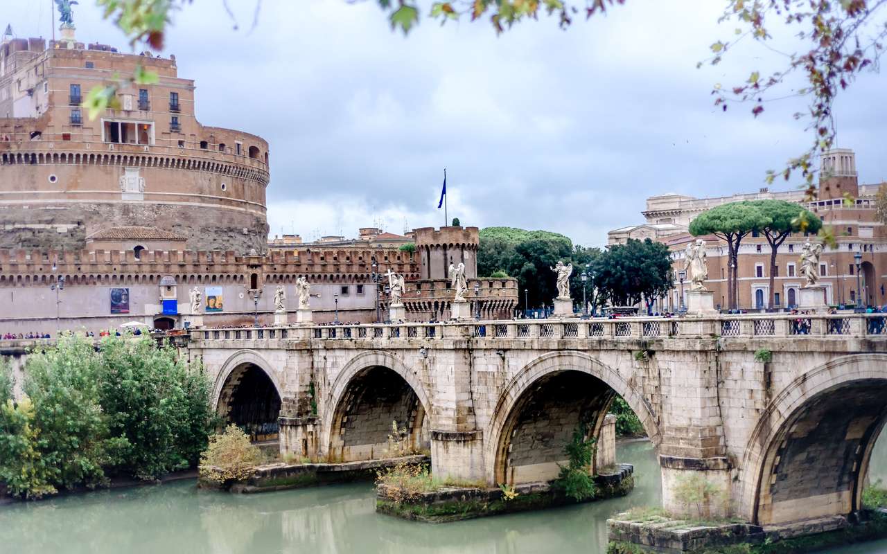 Castel Sant Angelo in Rome puzzle online from photo