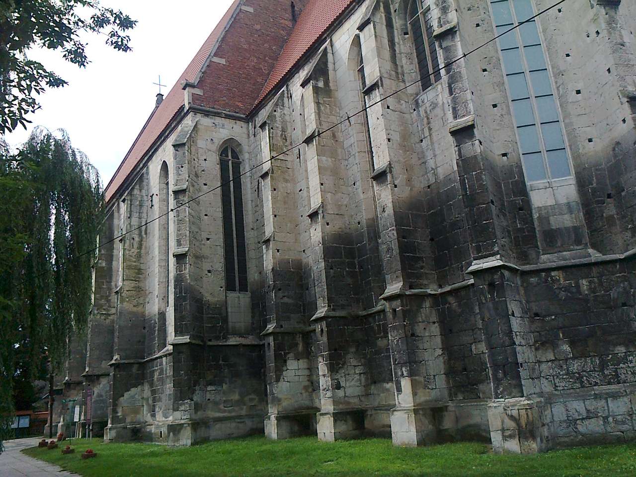 Църквата в Wiślica. онлайн пъзел