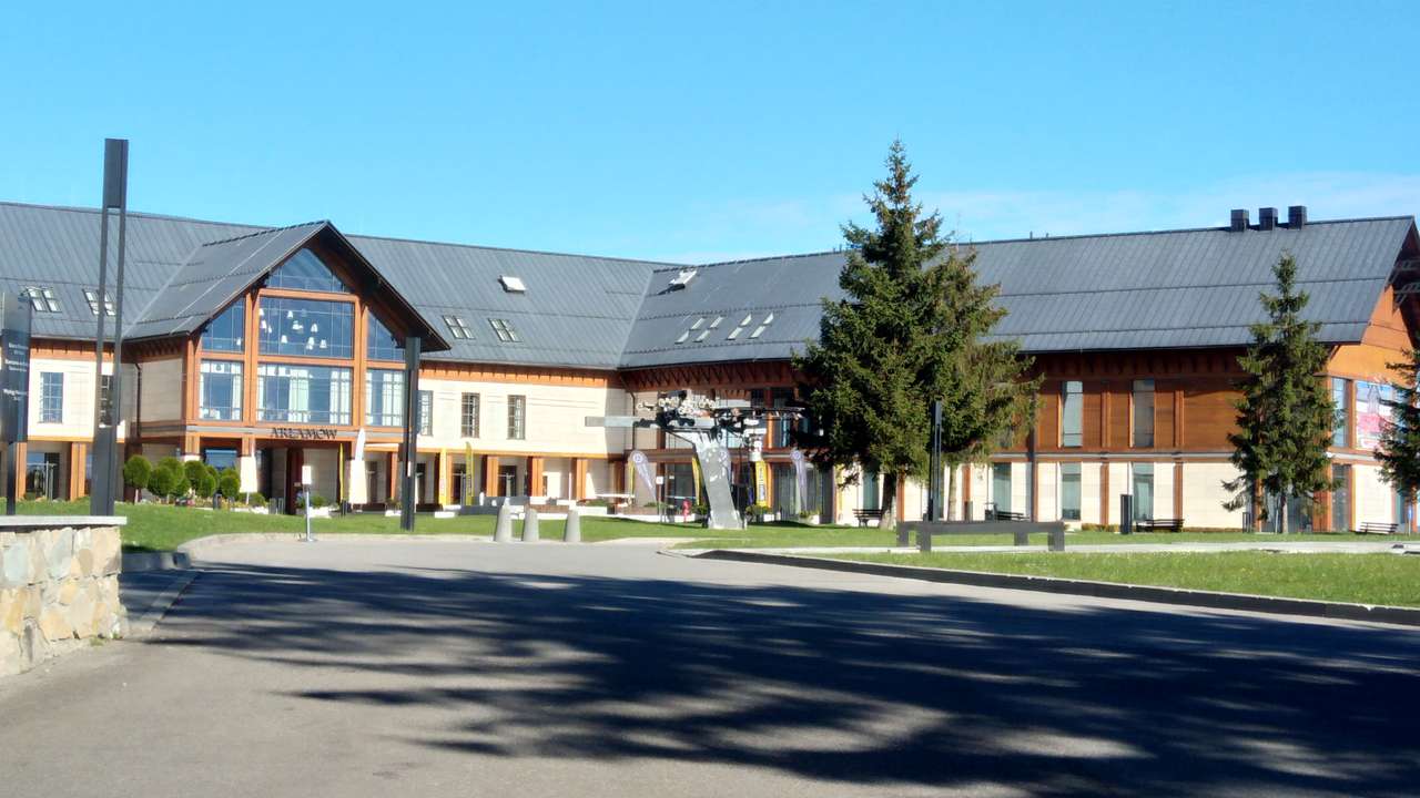 Hotel v Arłałów. puzzle online z fotografie