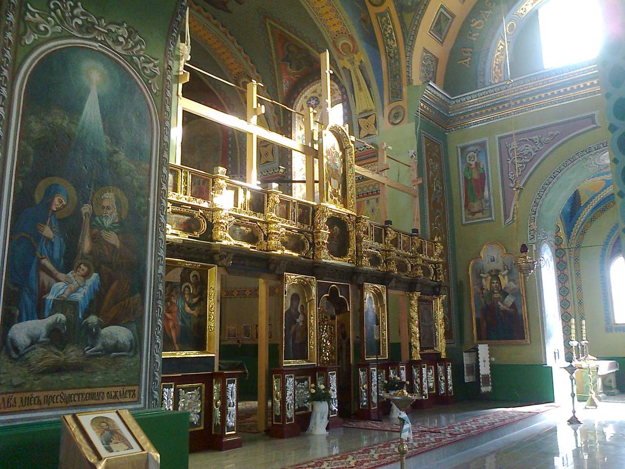 Православна церква в Ярославі онлайн пазл