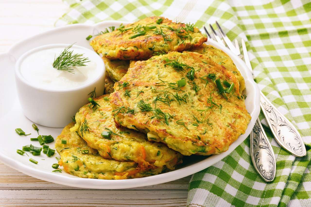 Fritters mit Zucchini. Online-Puzzle