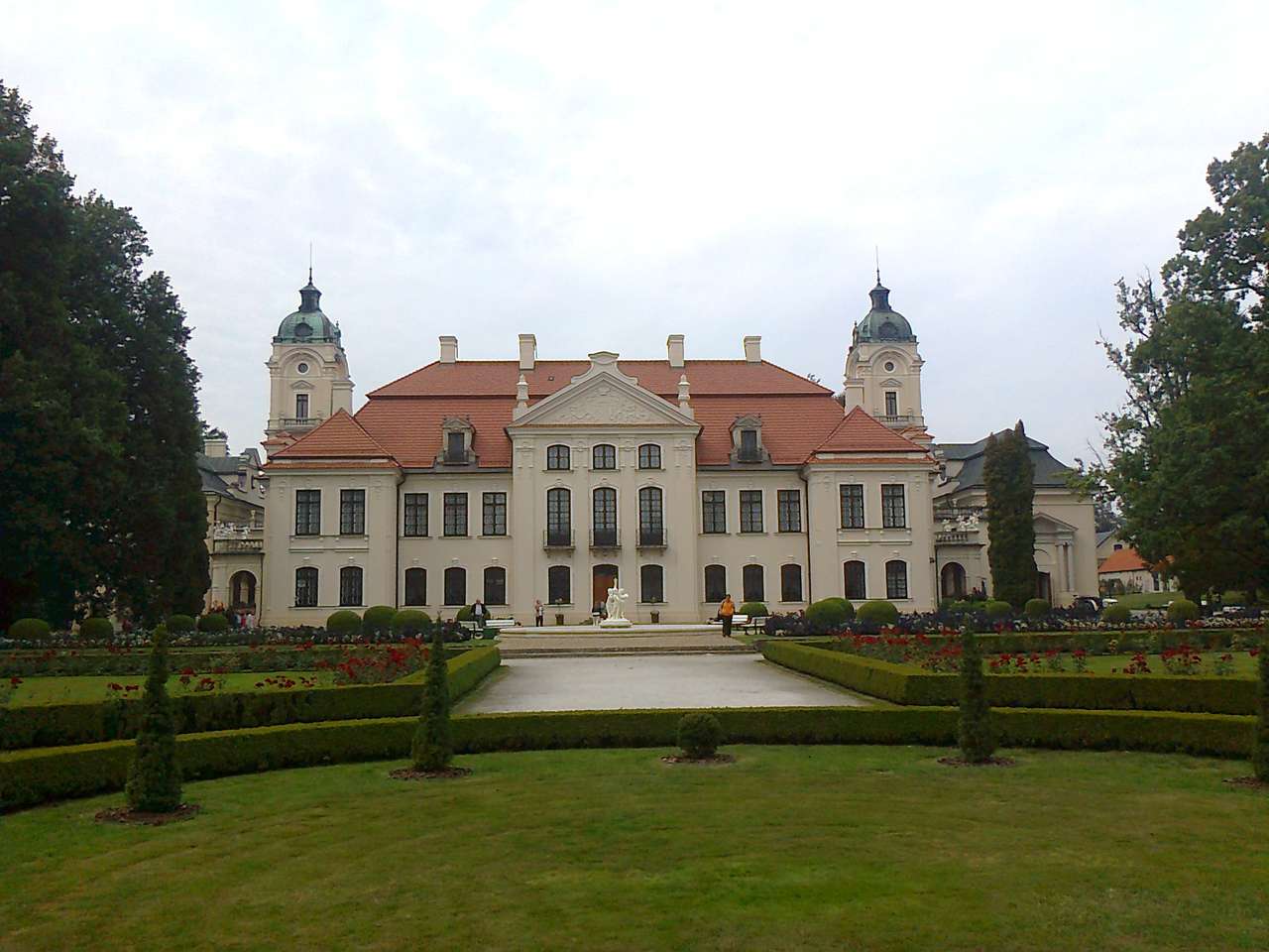 Palacio en Kozłówka puzzle online a partir de foto