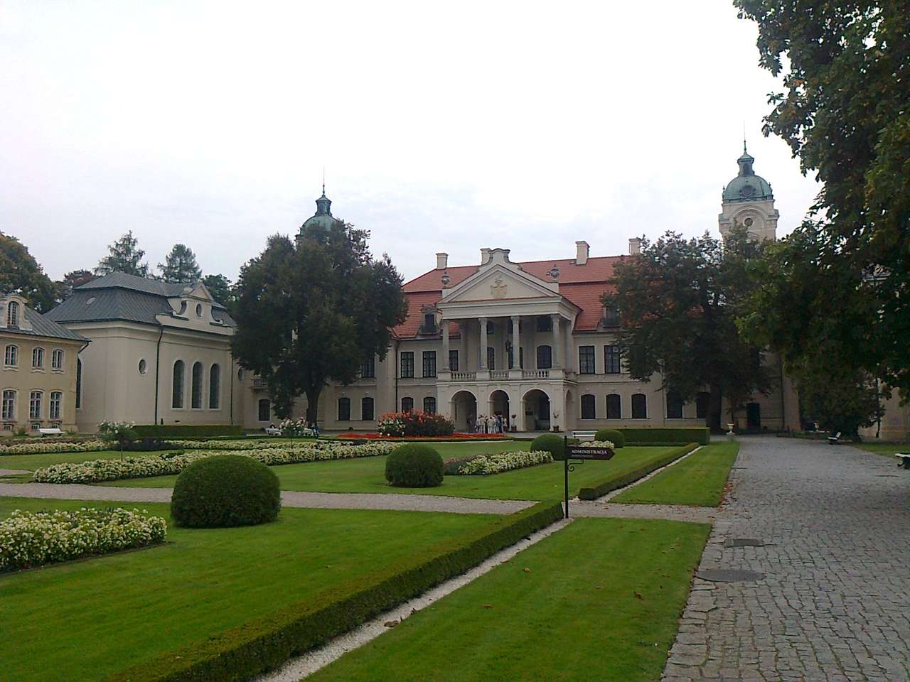 Palast in Kozłówka. Online-Puzzle