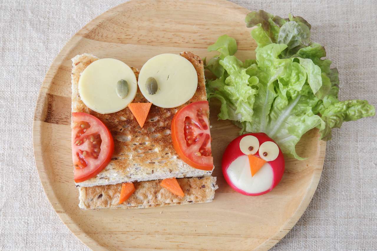 Owl healthy sandwich puzzle online from photo