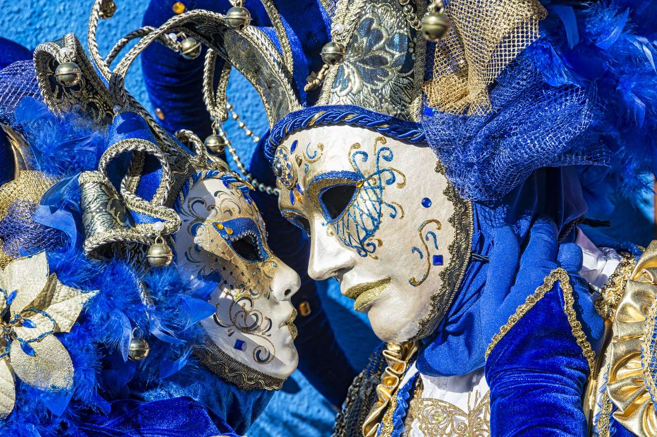 Traditionelles Kostüm für Venedig-Karneval Online-Puzzle
