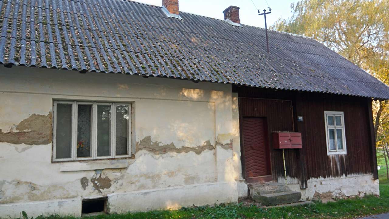 Château à Haczów puzzle en ligne à partir d'une photo