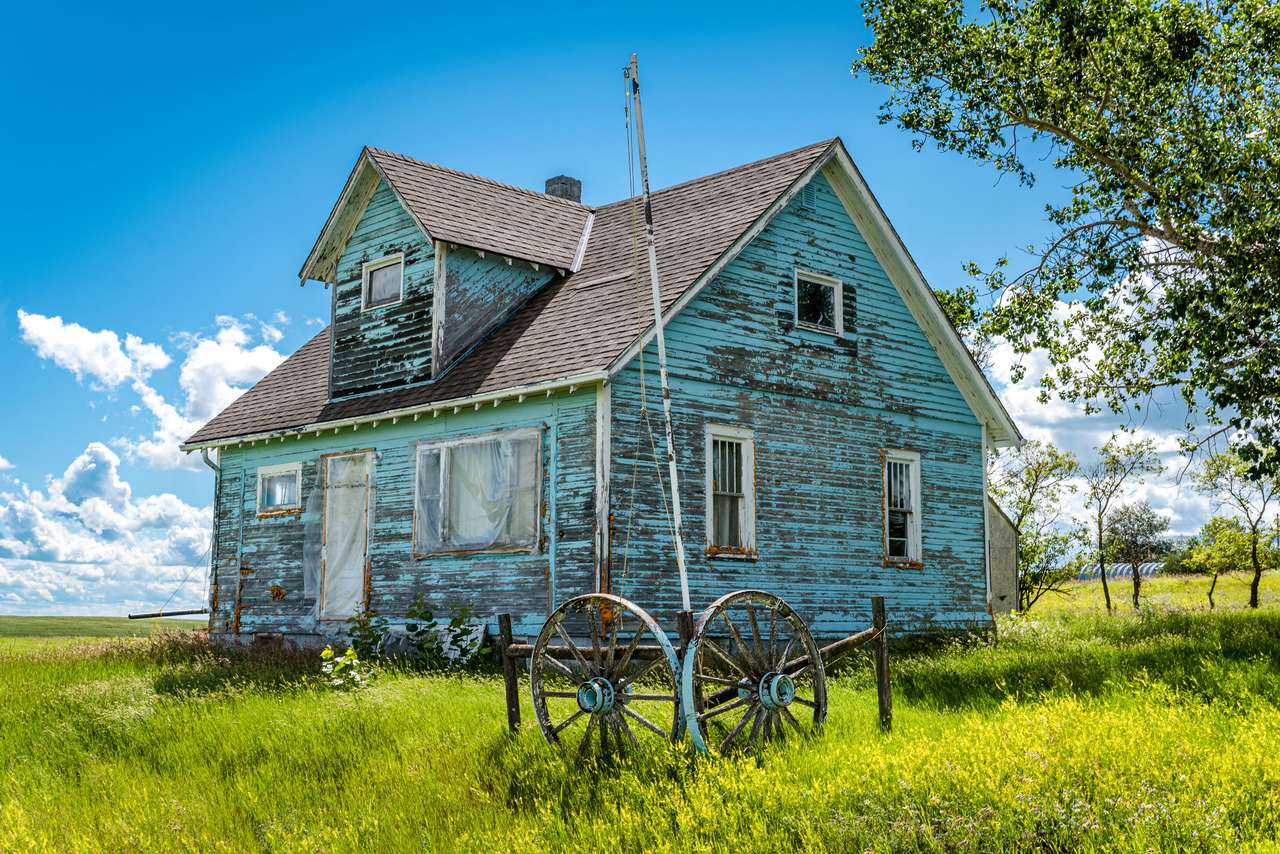 Blue Prairie Farmhouse. puzzle online