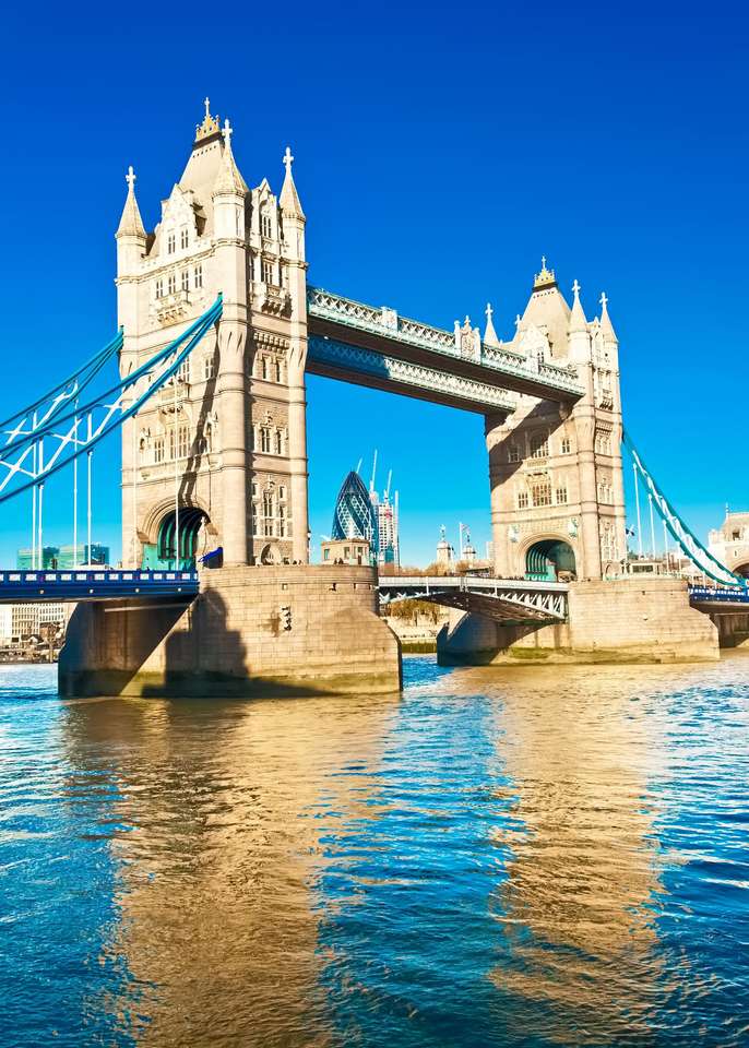 Tower Bridge v Londýně online puzzle