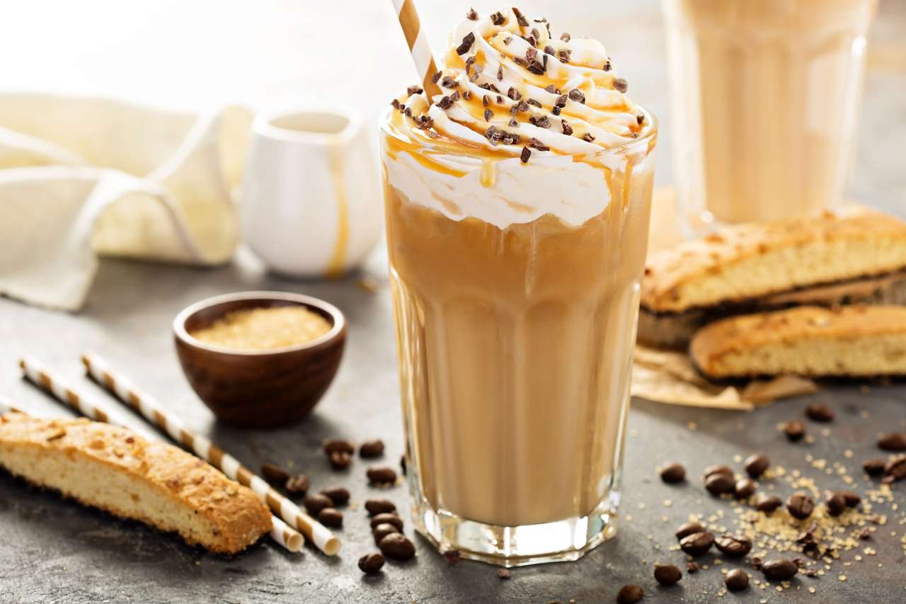 Caffè del latte del caramello ghiacciato puzzle online da foto