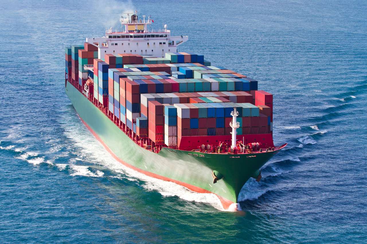 Kontejnerová loď puzzle online z fotografie