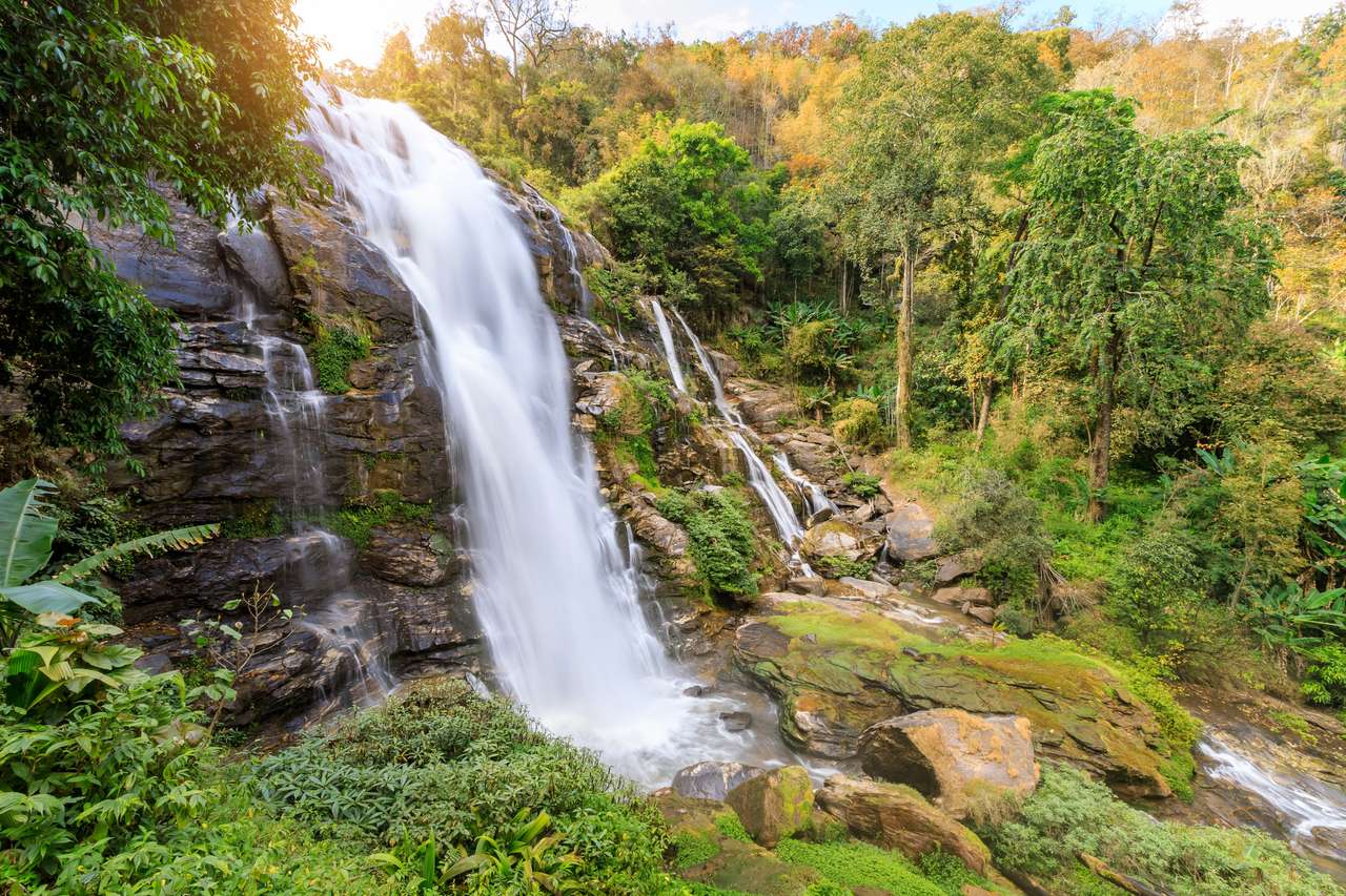 Wachirathan Waterfall, Thailand online puzzel