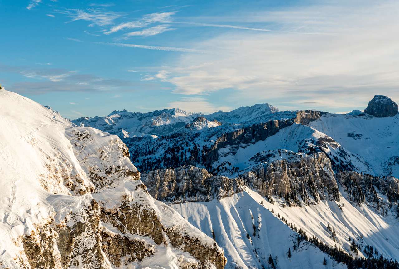 Munții acoperiți de zăpadă puzzle online