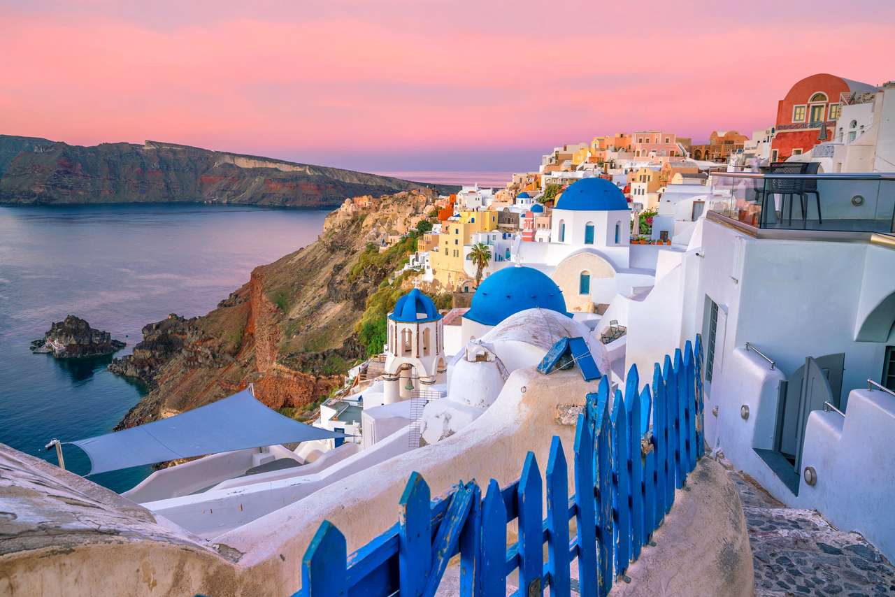 Famous Oia city, Greece puzzle online from photo