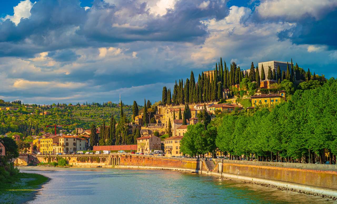 the castle of San Pietro in the city of Verona puzzle online from photo