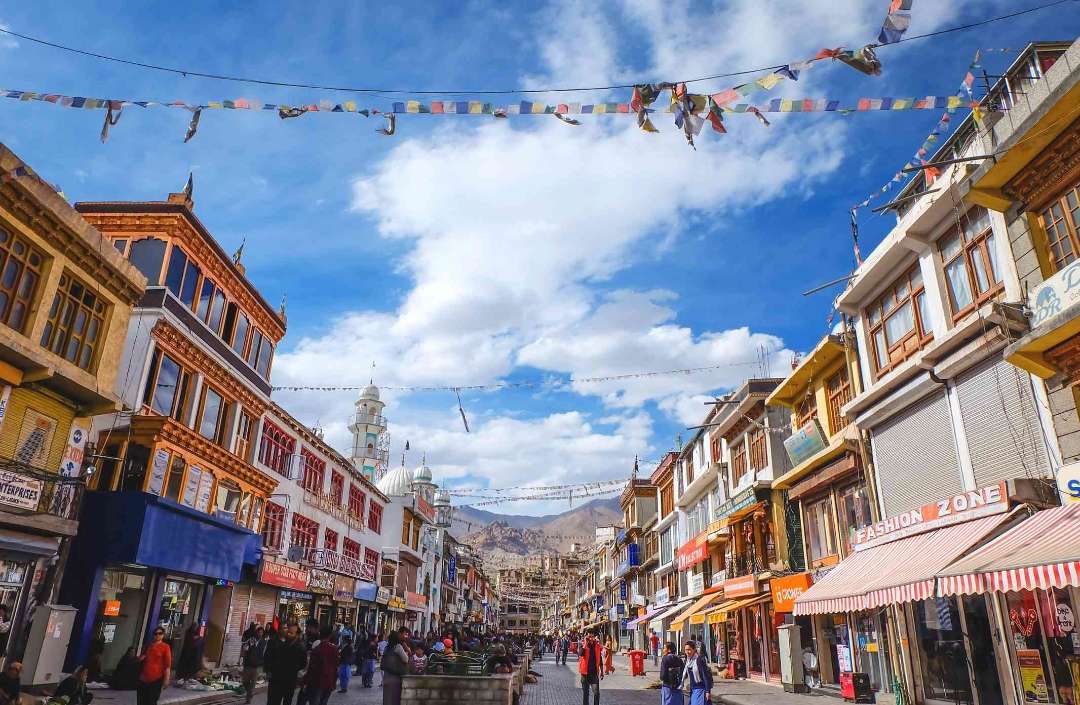 Lac de tourisme Ladakh puzzle en ligne