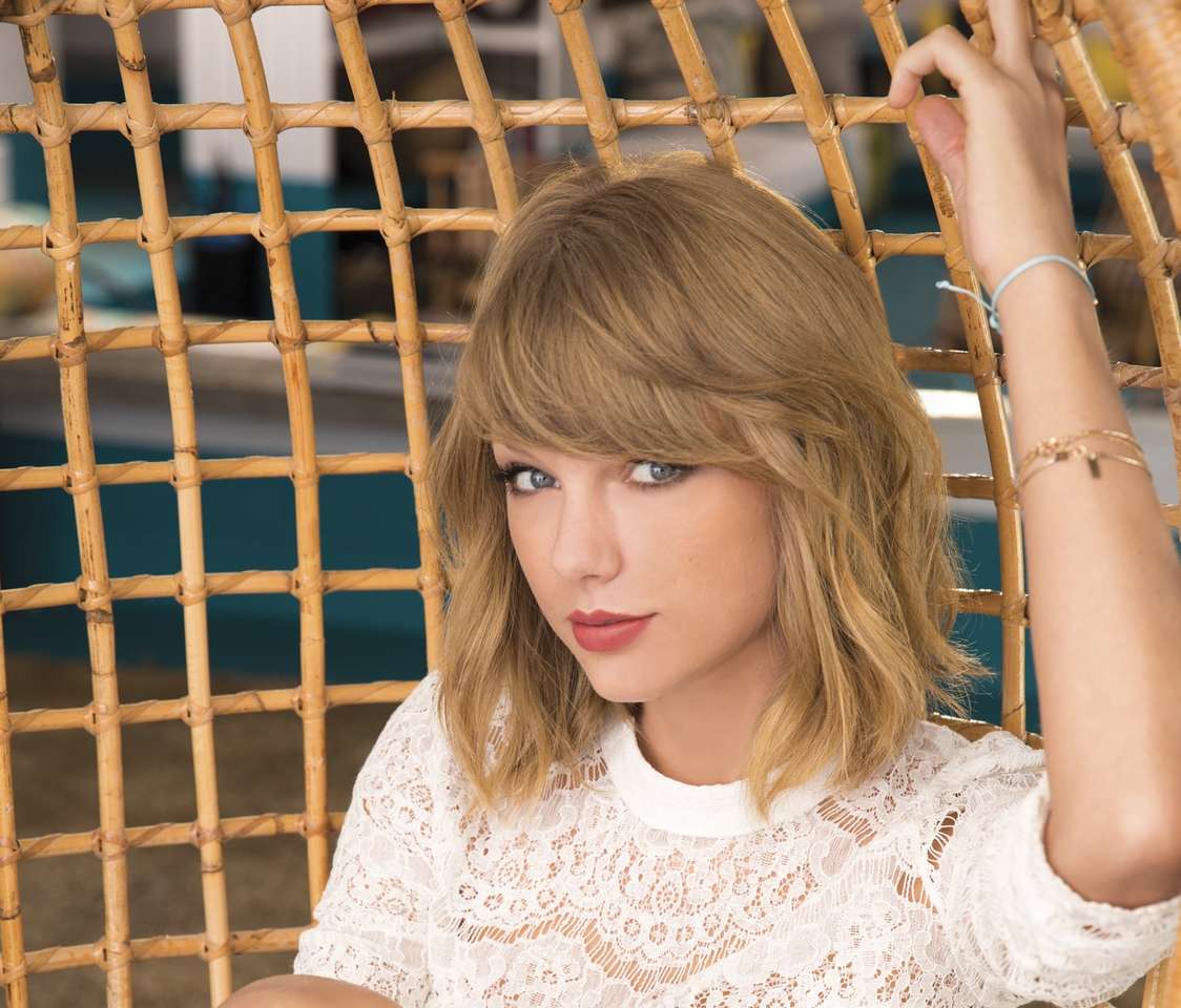 Taylor Swift puzzle online from photo