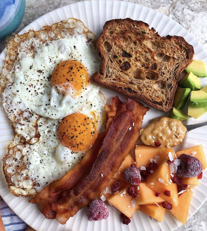 Café da manhã de bacon. puzzle online a partir de fotografia