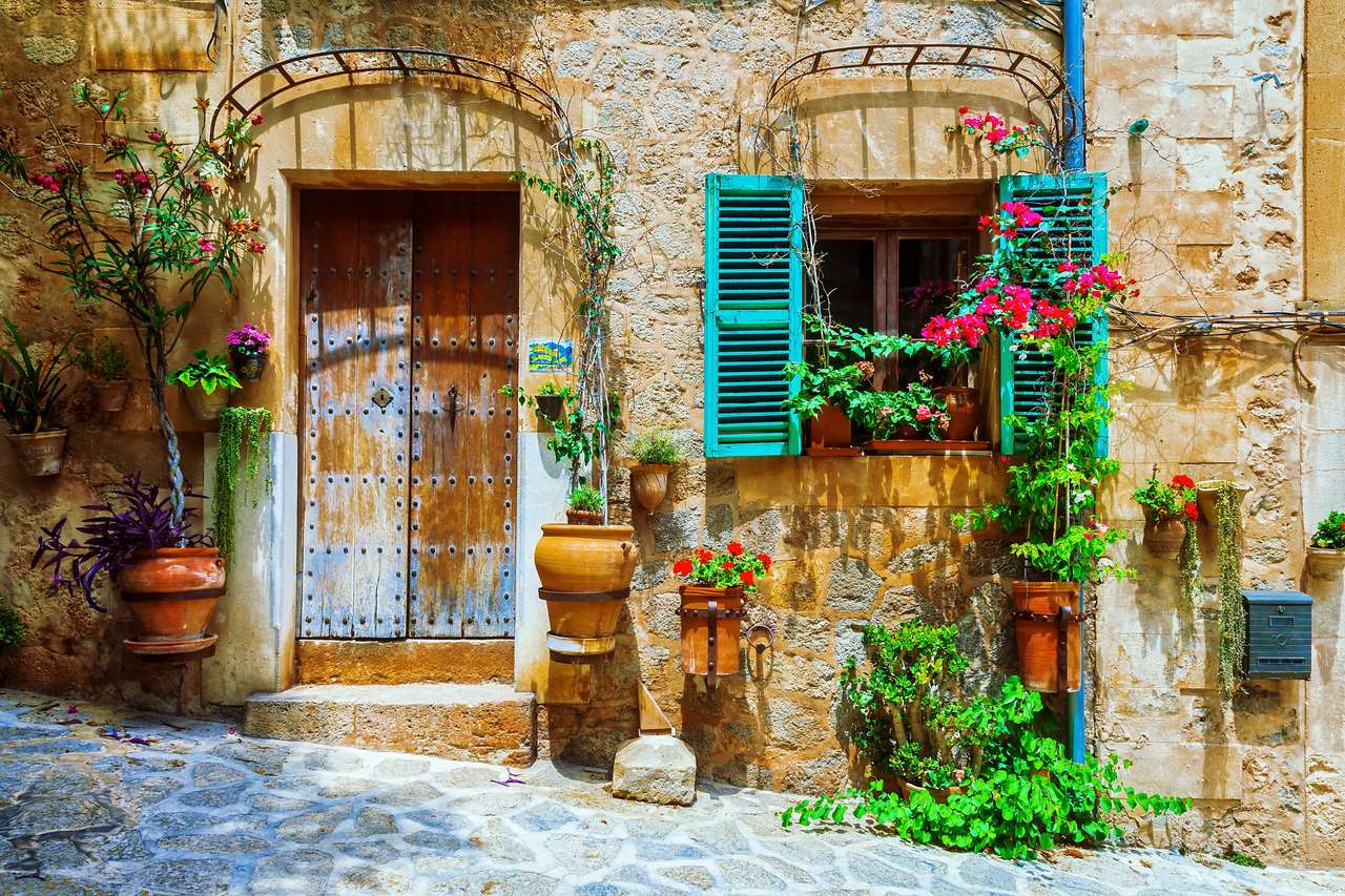 Gamla gator i medeltida by, Spello, Umbrien, Italien. pussel online från foto