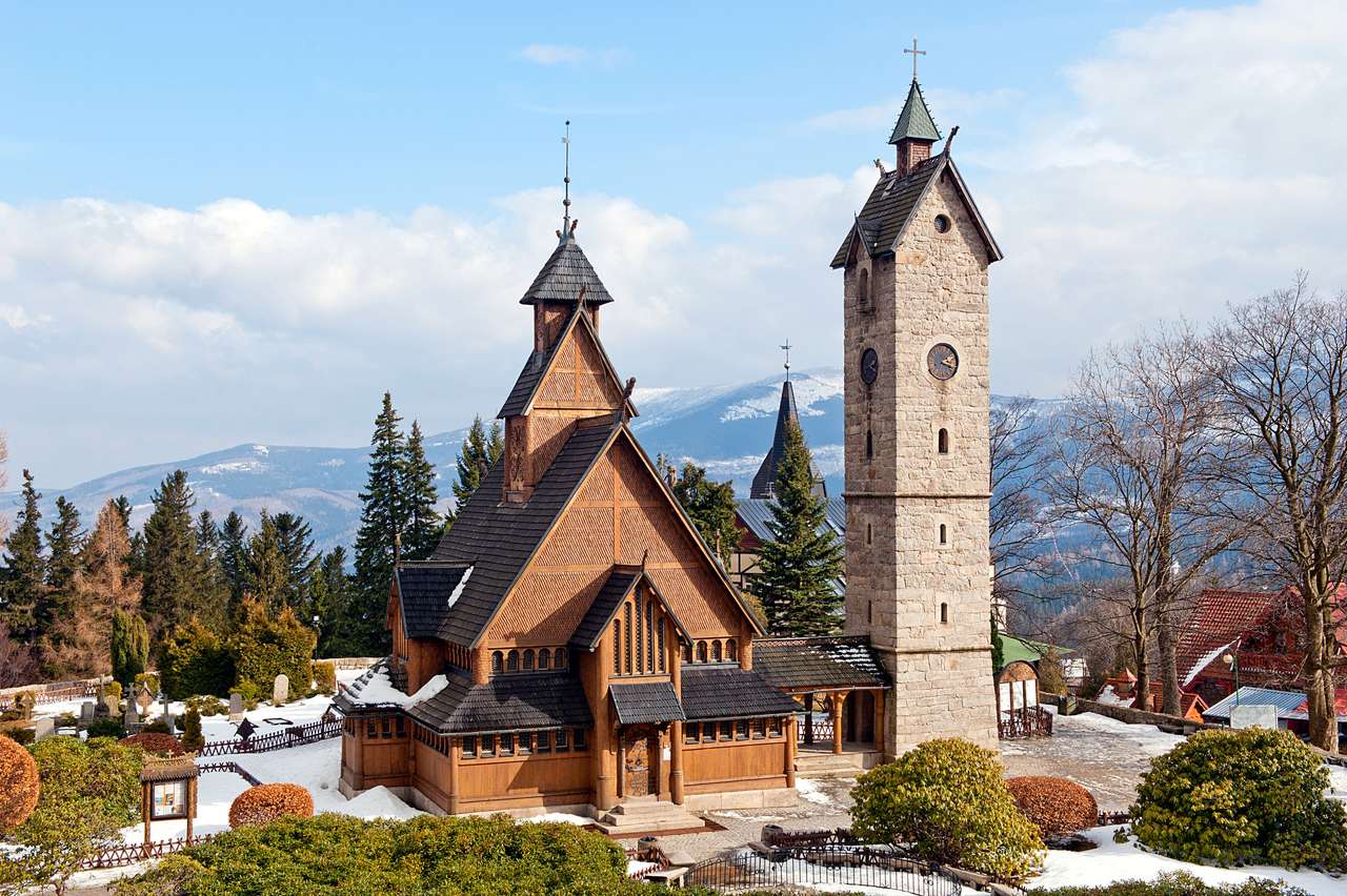Starý dřevěný kostel Vang stave v Karpaczu puzzle online z fotografie