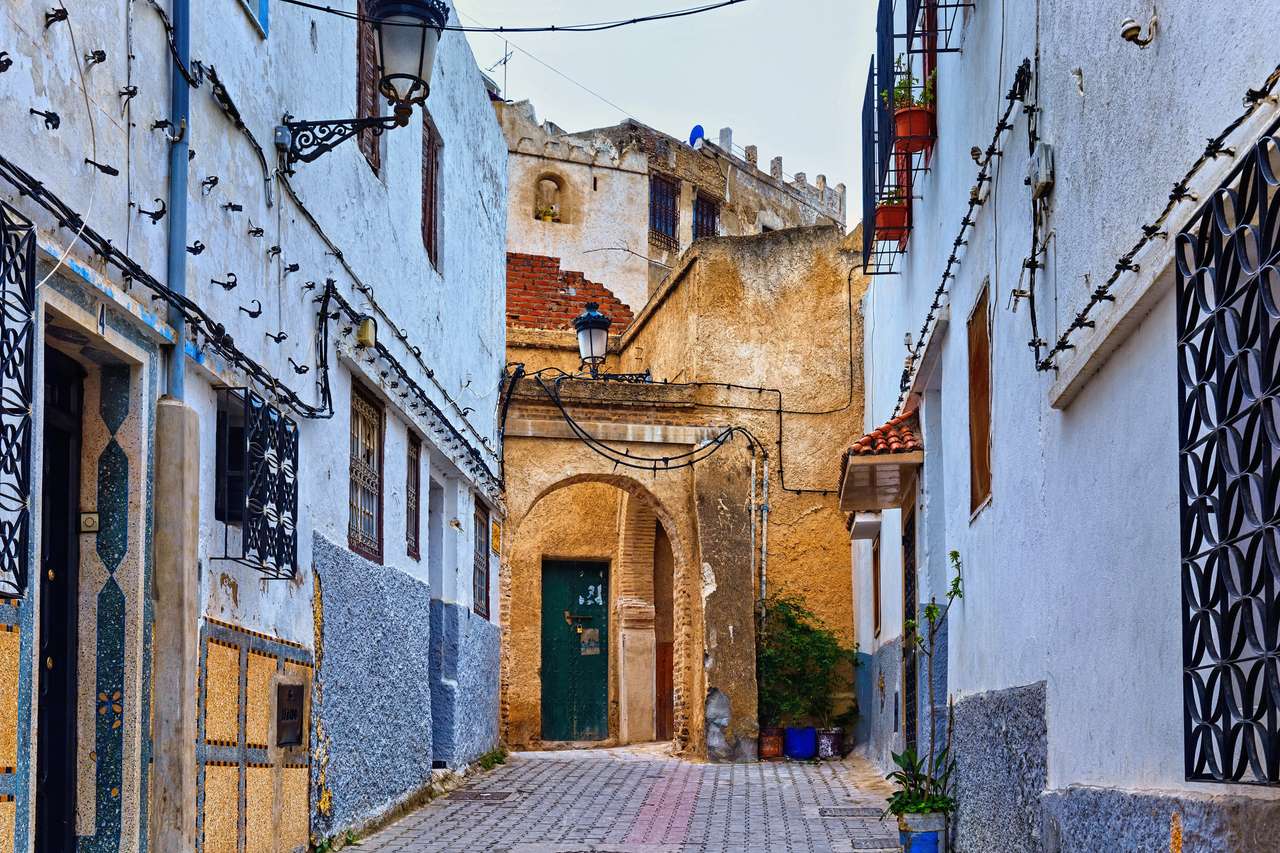 rues de Tétouan (nord du Maroc) puzzle en ligne à partir d'une photo