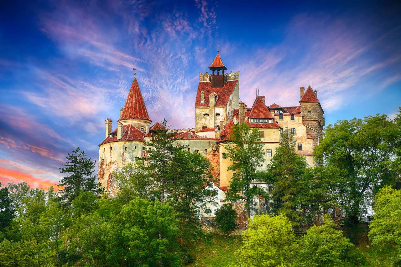 Средновековният замък Бран онлайн пъзел от снимка