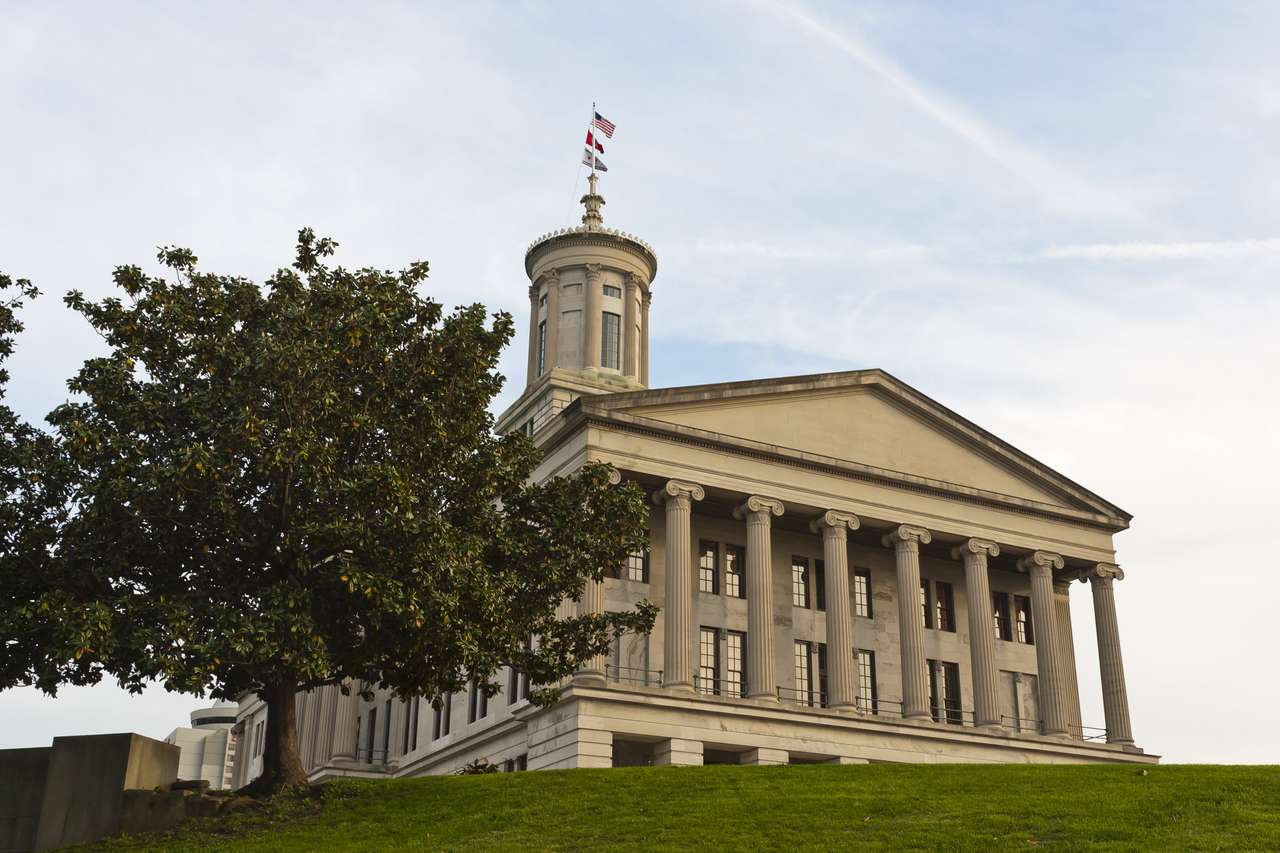 Tennessee State Capital building puzzle online from photo