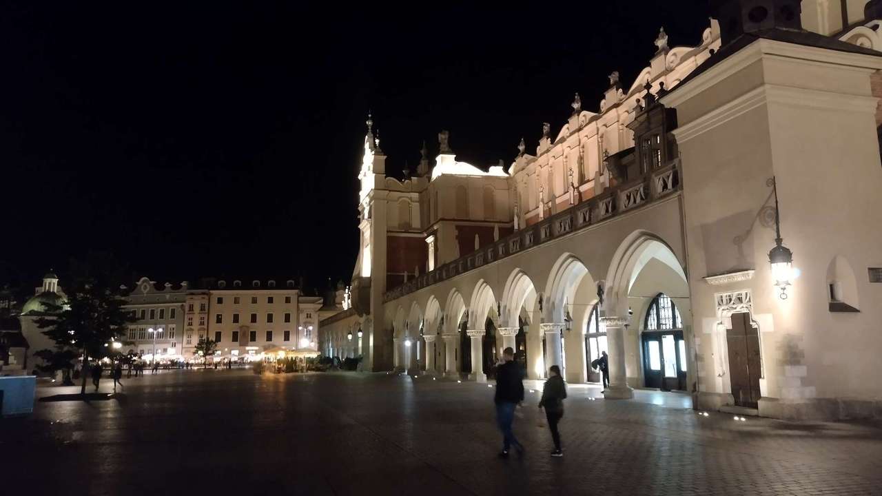 Cracovie - Place du marché puzzle en ligne à partir d'une photo