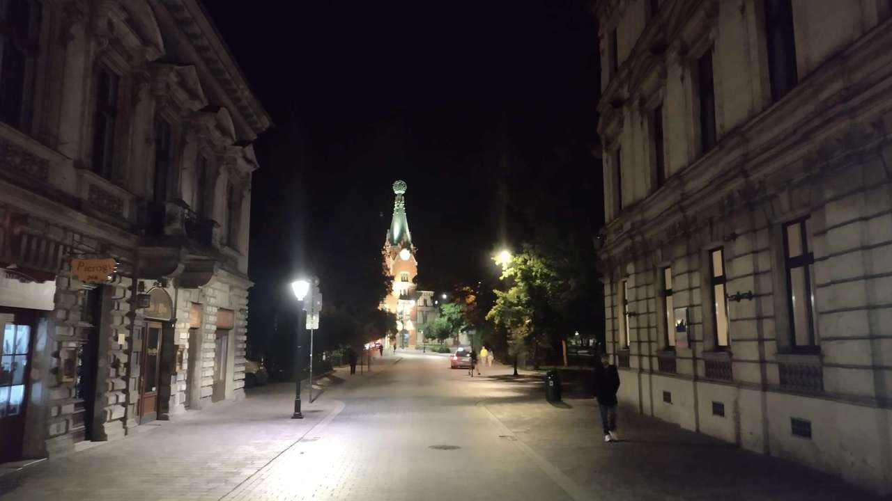 Krakow at night online puzzle