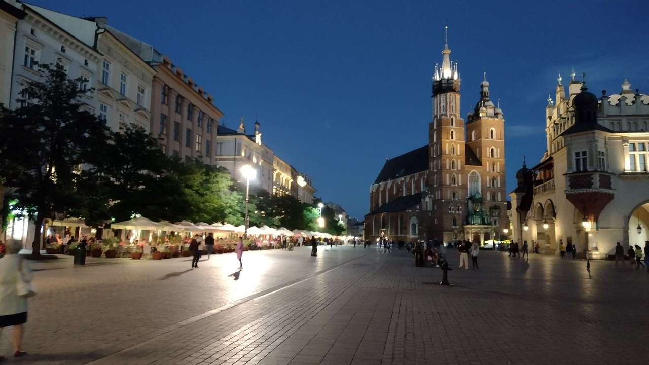 Marknadstorget i Krakow Pussel online