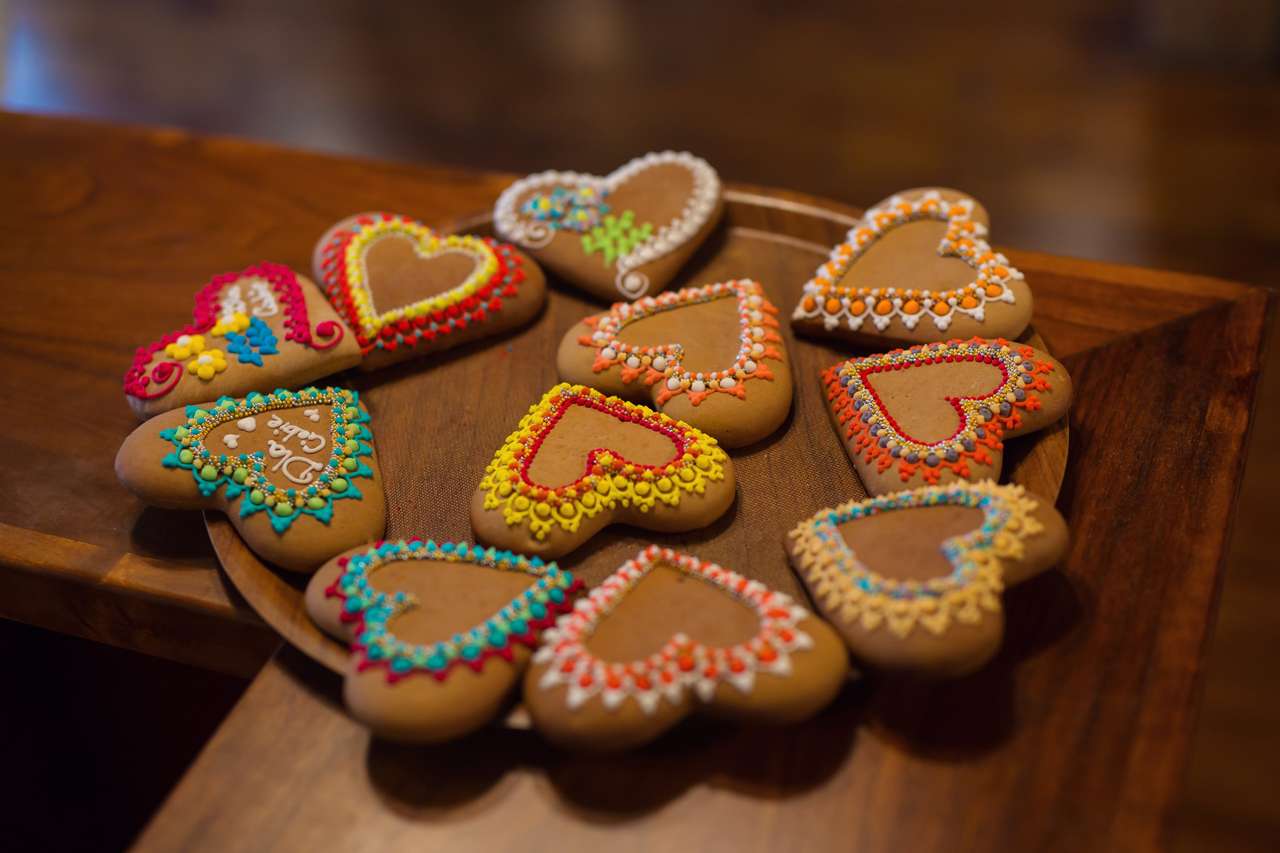 Traditional gingerbread from Torun, Poland puzzle online from photo