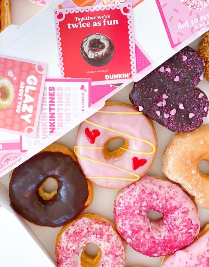 Donuts con corazones rompecabezas en línea