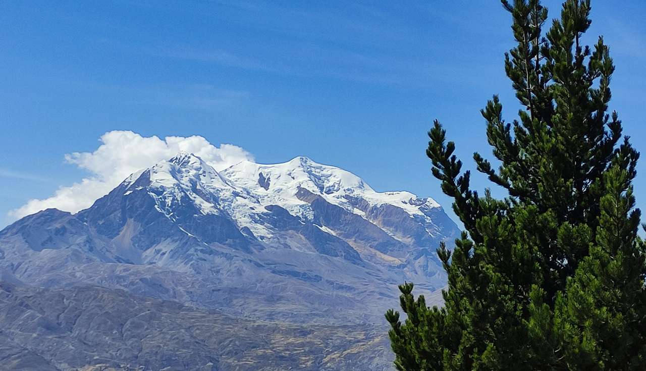 Illimani puzzle online from photo