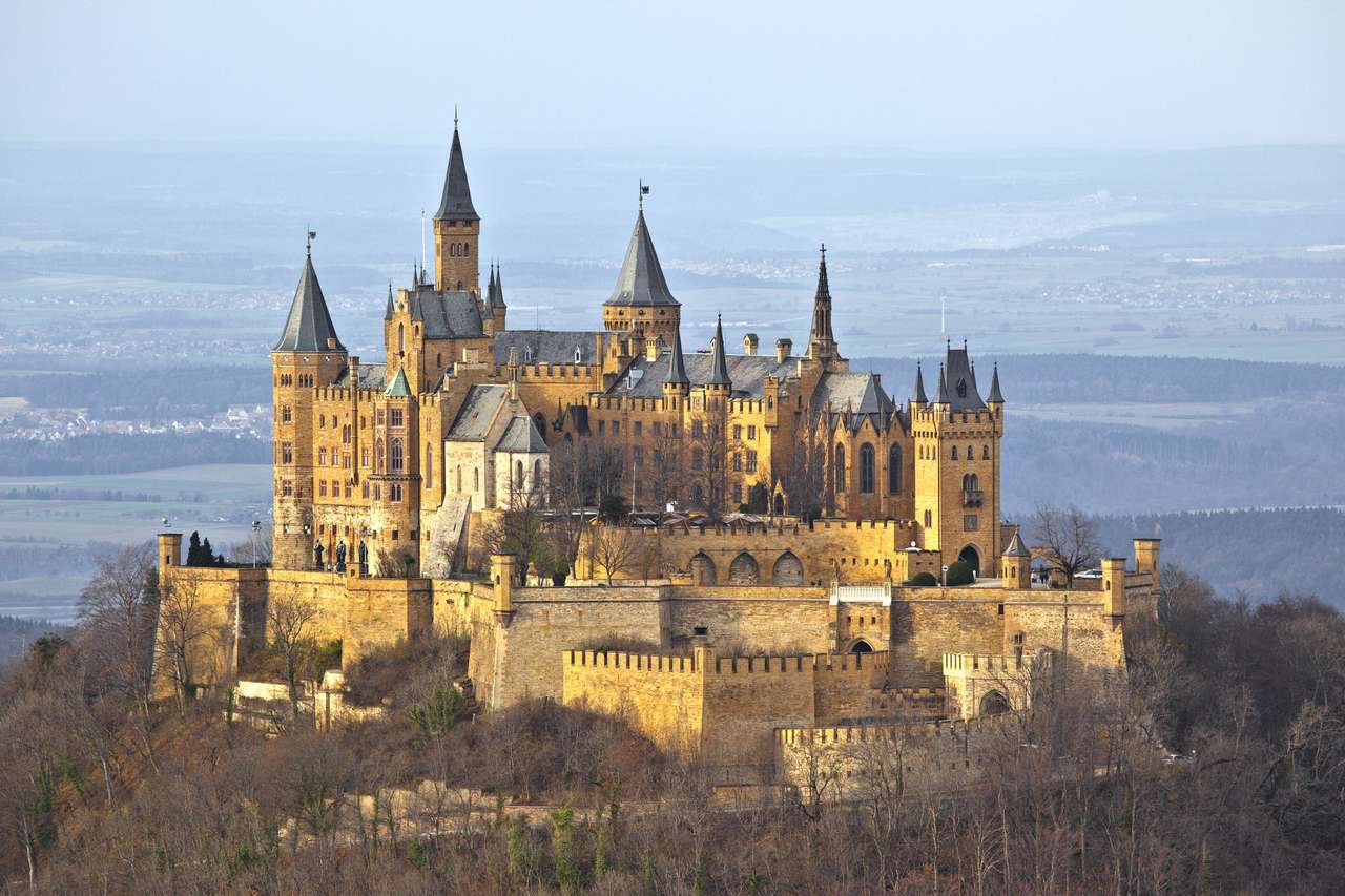 Eine Fotografie der deutschen Burg Hohenzollern Online-Puzzle