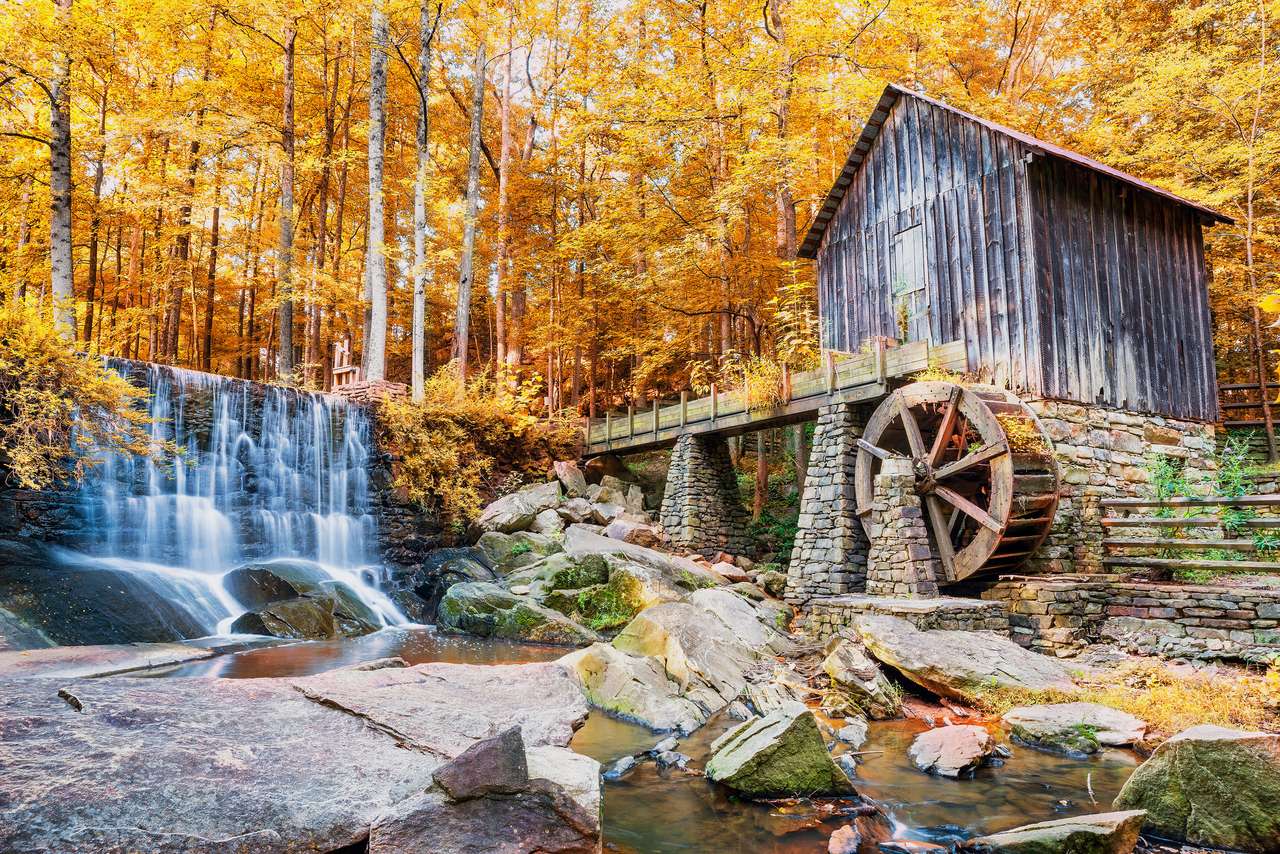 ジョージア州マリエッタの歴史的な製粉所と滝 パズル