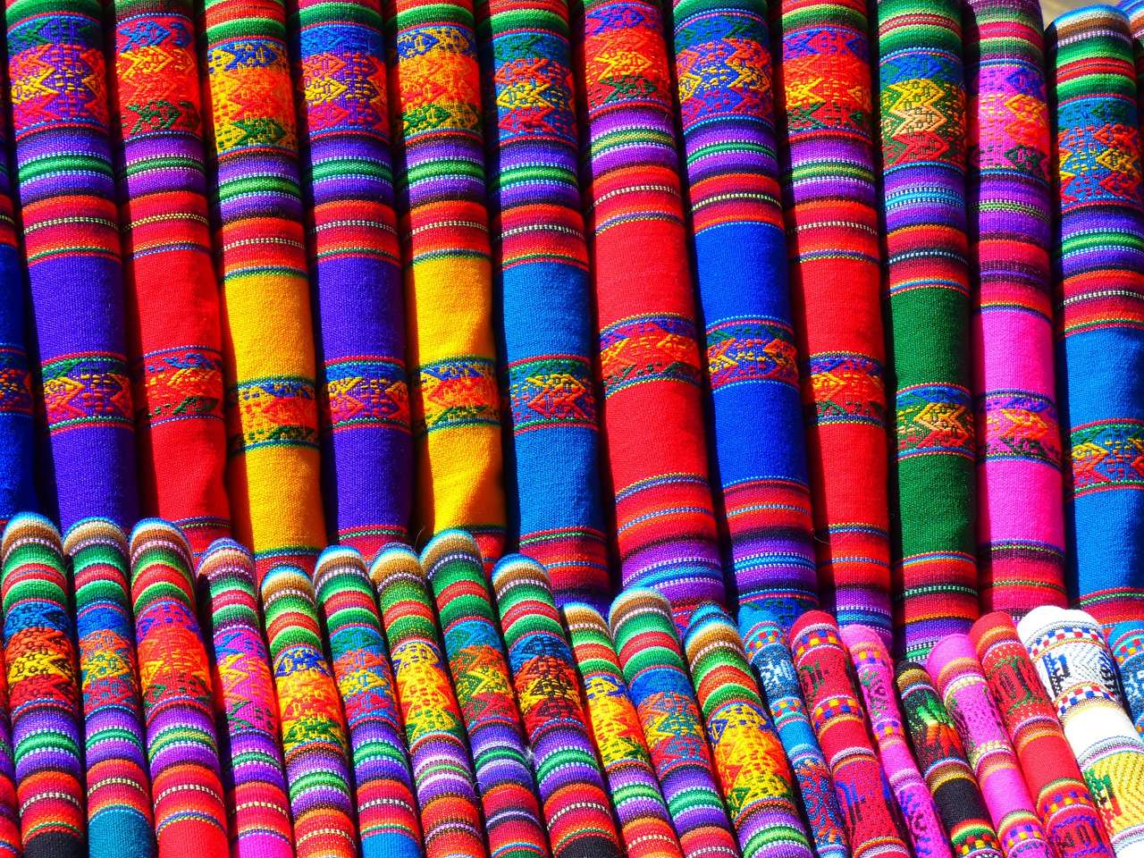 Colorful fabric from South America online puzzle