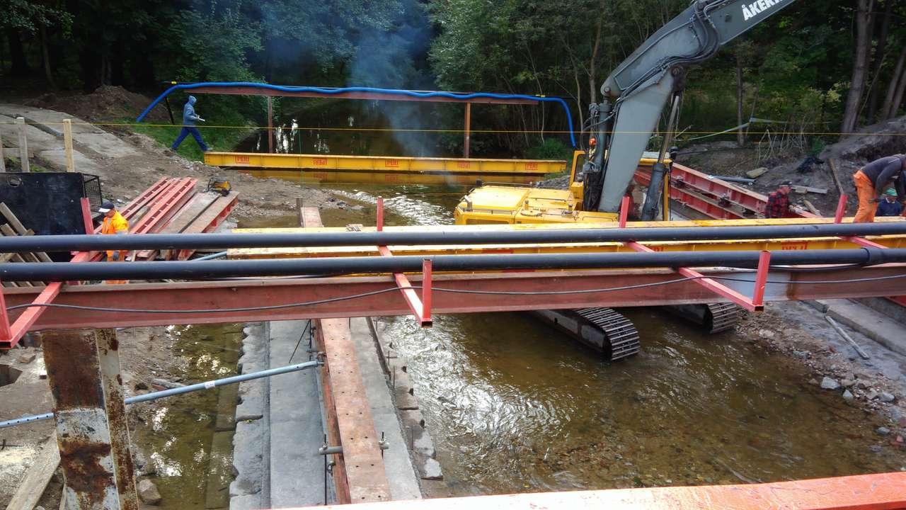 Ανακατασκευή της γέφυρας στο Cieplice online παζλ