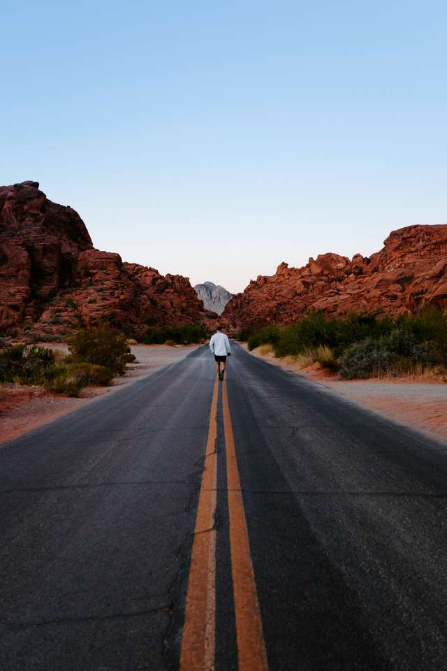 Road horizon puzzle online from photo